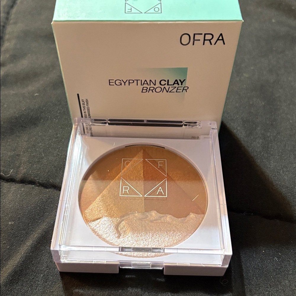 Bronzer - Picture 2 of 2